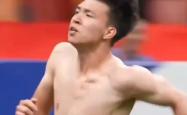 关于多特蒙德五连胜继续领跑积分榜，武磊主帅陷下课危机！的信息